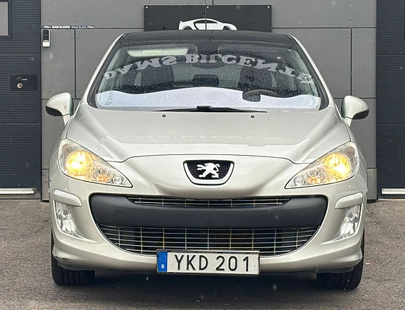 Peugeot 308 3 of 12