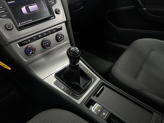Volkswagen Golf I 18 of 24