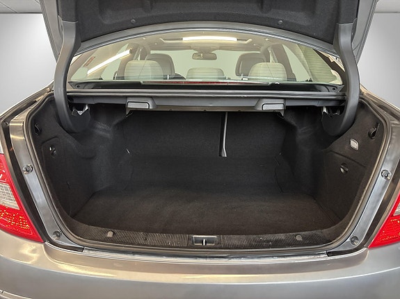 Mercedes-Benz C220 20 of 25