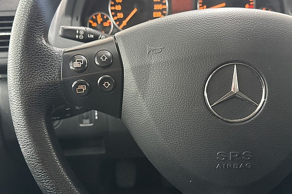 Mercedes-Benz A160 17 of 22