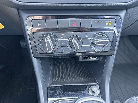 Volkswagen T-Cross 13 of 18