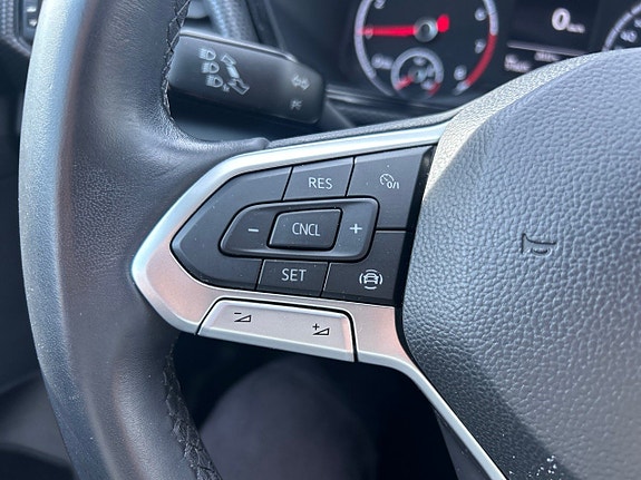 Volkswagen T-Cross 16 of 18