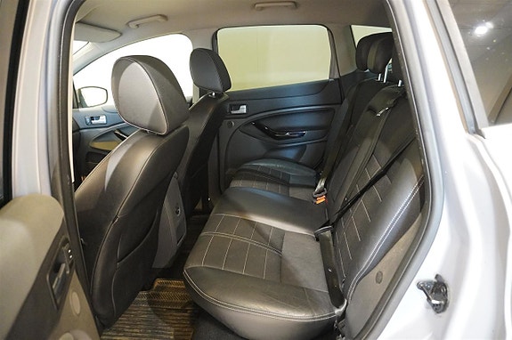 Ford Kuga 10 of 12