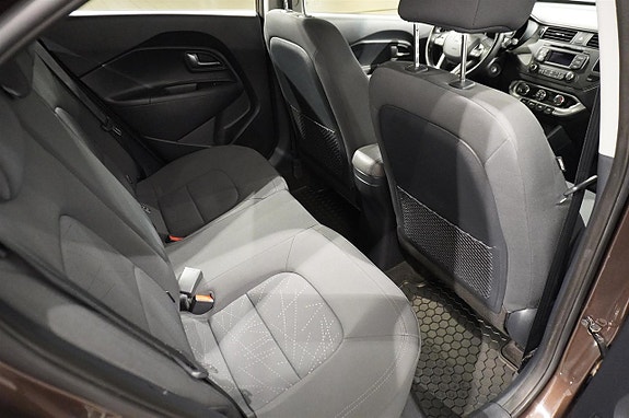Kia Rio 8 of 13