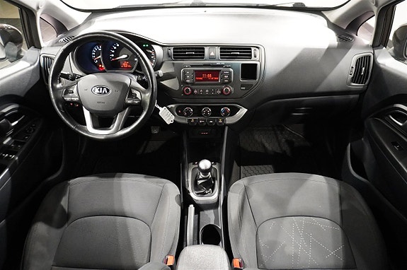 Kia Rio 10 of 13