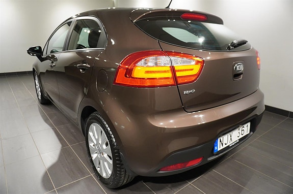 Kia Rio 13 of 13
