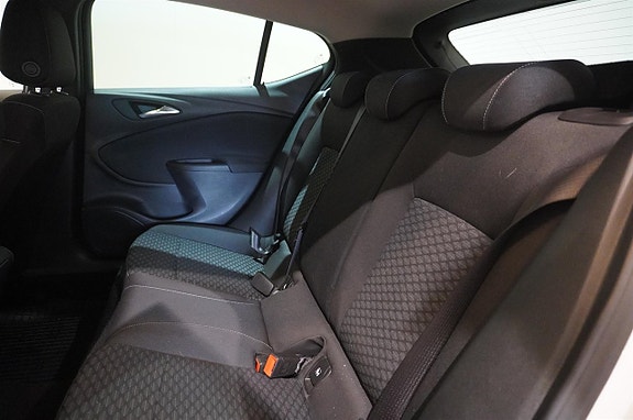 Opel Astra 8 of 19