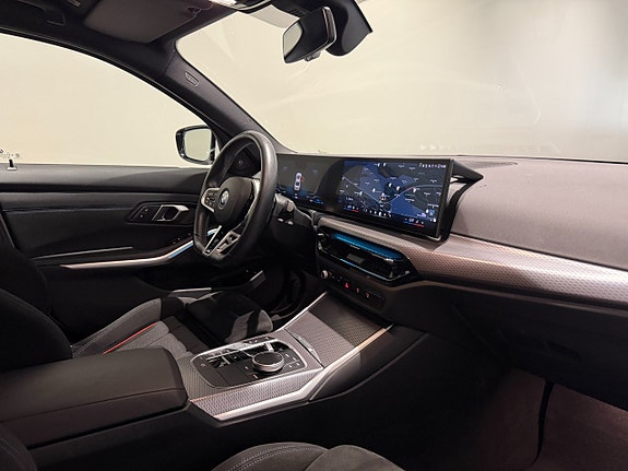BMW 330e 9 of 18