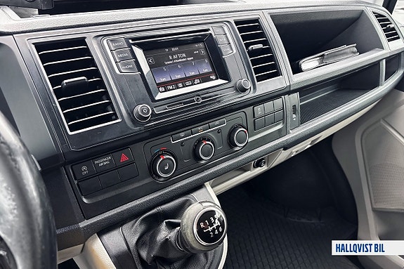 Volkswagen Transporter 15 of 16