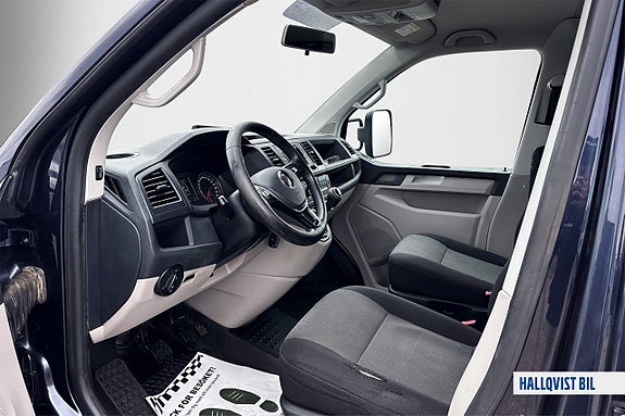 Volkswagen Transporter 11 of 16