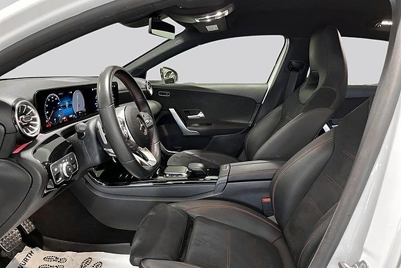 Mercedes-Benz A250 e 9 of 15