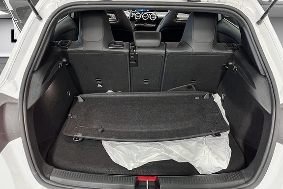 Mercedes-Benz A250 e 15 of 15