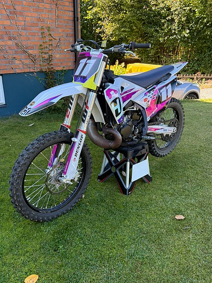 Husqvarna TC 300 3 of 4