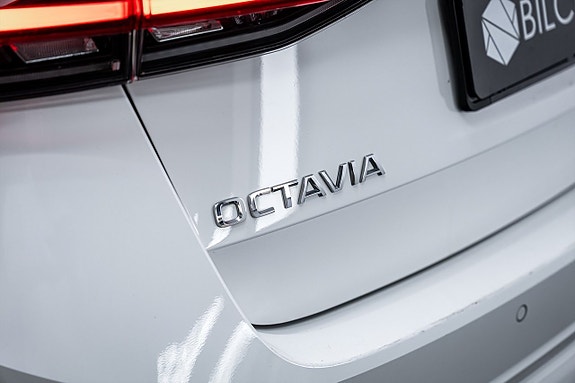 Skoda Octavia 13 of 27