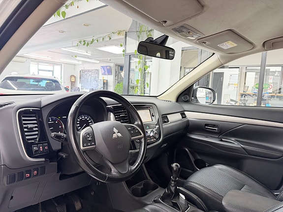 Mitsubishi Outlander 26 of 30