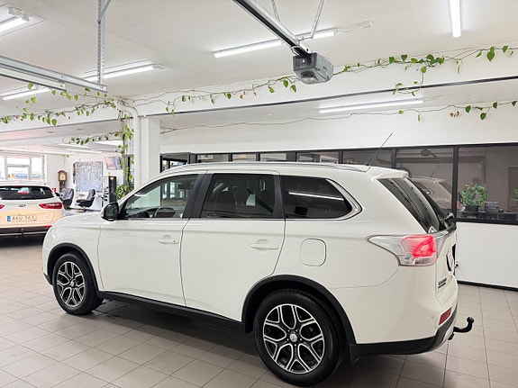 Mitsubishi Outlander 7 of 30