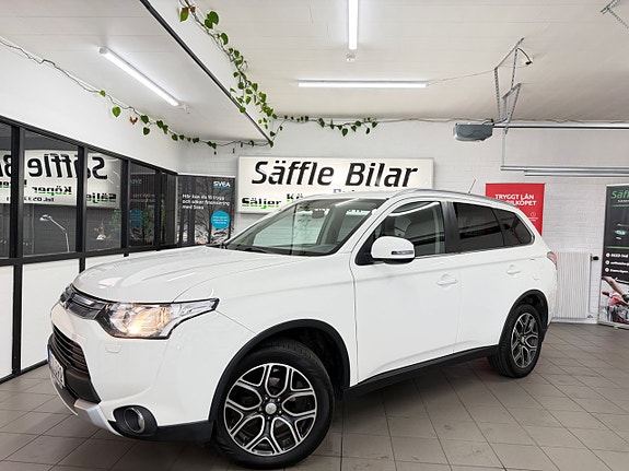 Mitsubishi Outlander 2 of 30
