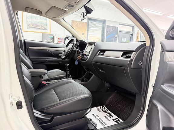 Mitsubishi Outlander 15 of 30