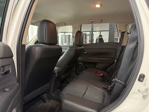 Mitsubishi Outlander 22 of 30