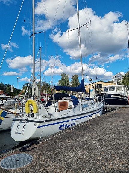 Segelbåt skänkes bort (100 kr) i Stockholm 2 of 8