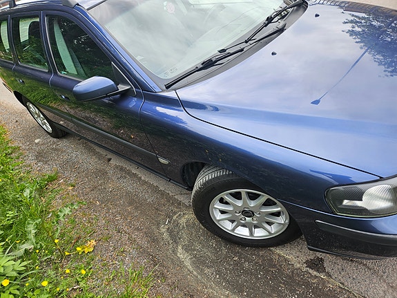 Volvo V70 9 of 11