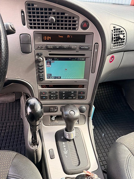 Saab 9-5 7 of 12