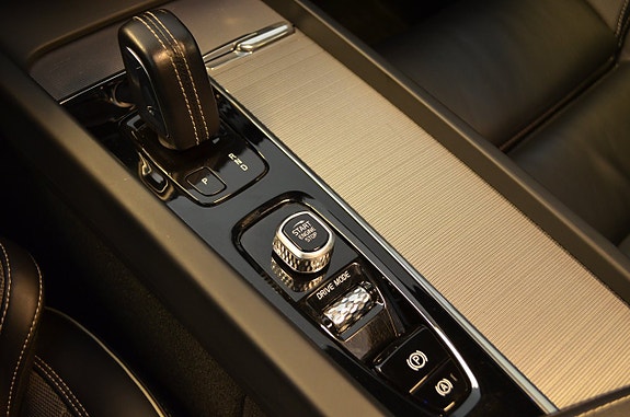 Volvo XC60 17 of 28