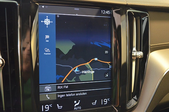 Volvo XC60 11 of 28