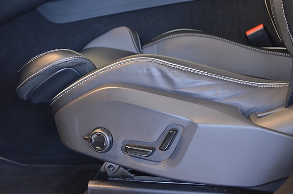 Volvo XC60 18 of 28