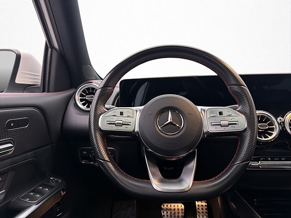 Mercedes-Benz EQB350 15 of 30