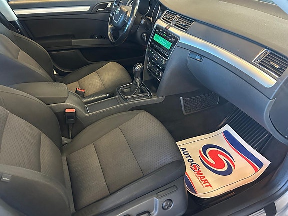 Skoda Superb 14 of 21