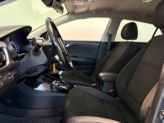 Kia Rio 8 of 25