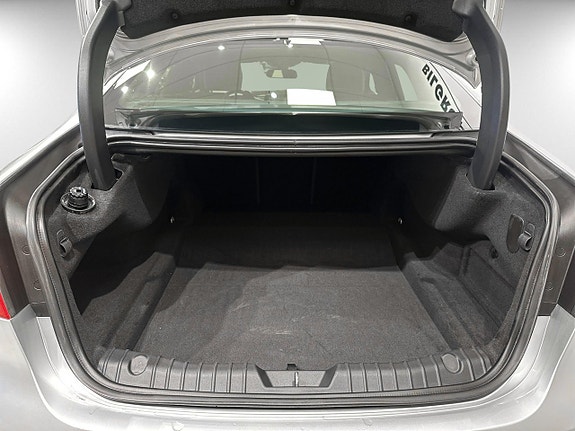 Jaguar XF 14 of 16