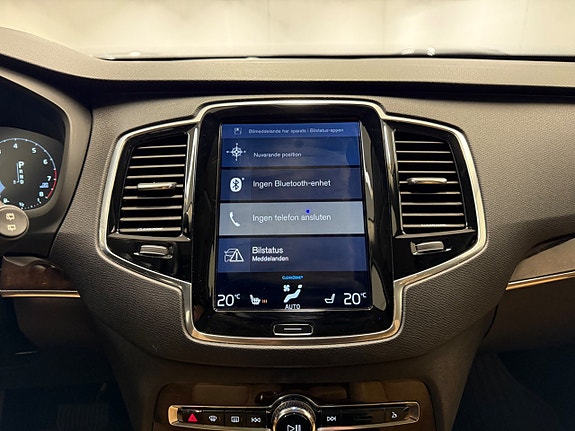 Volvo XC90 20 of 28