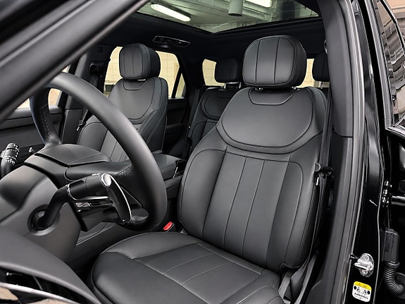 Land Rover Range Rover Sport 6 of 17
