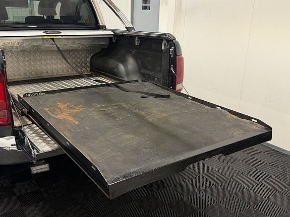 Volkswagen Amarok 16 of 30