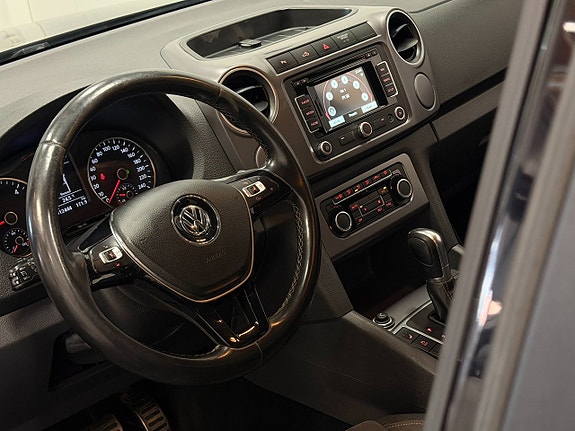Volkswagen Amarok 21 of 30