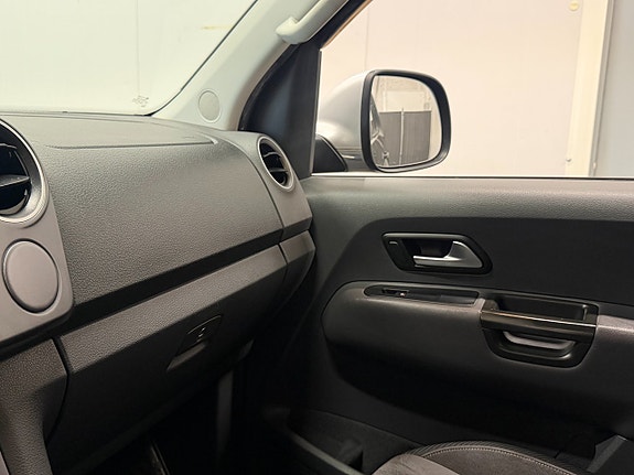 Volkswagen Amarok 29 of 30