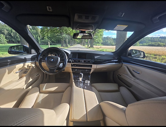 BMW 520d 2 of 4