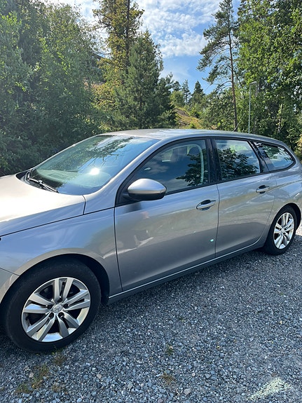 Peugeot 308 SW 5 of 13