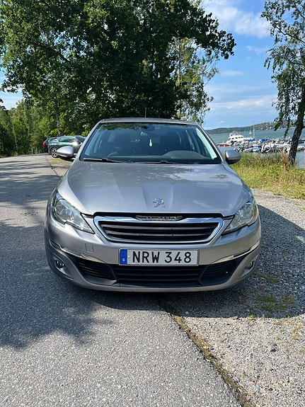 Peugeot 308 SW 7 of 13