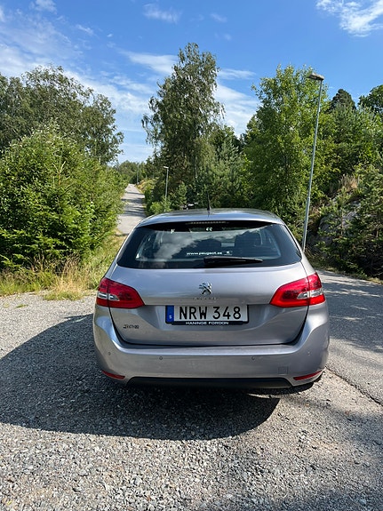 Peugeot 308 SW 3 of 13