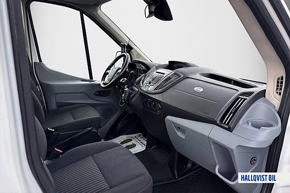 Ford Transit 10 of 15