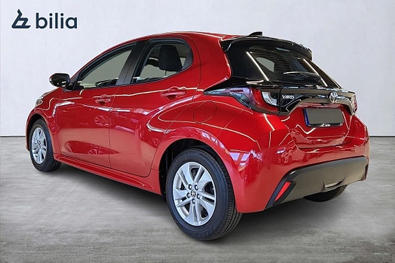 Toyota Yaris 2 of 20