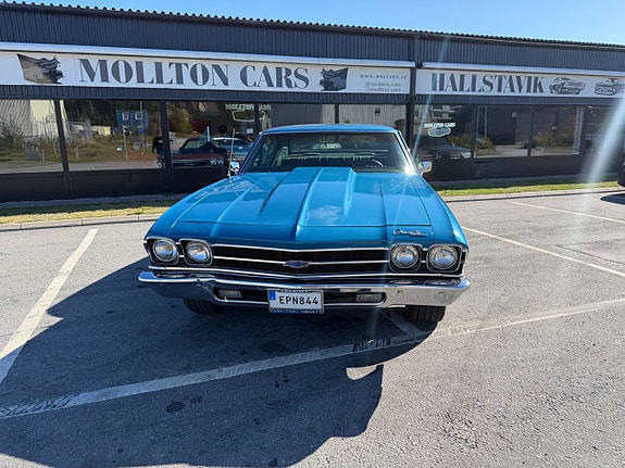 Chevrolet Chevelle 2 of 18