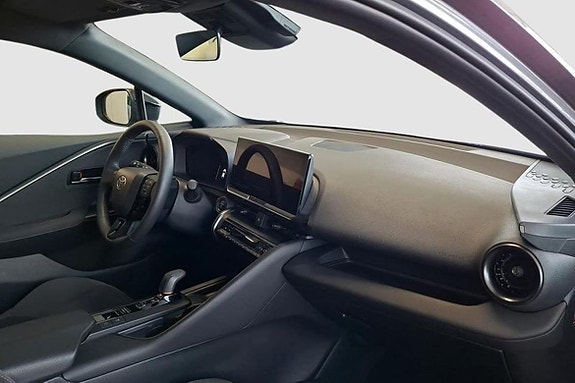 Toyota C-HR 7 of 11