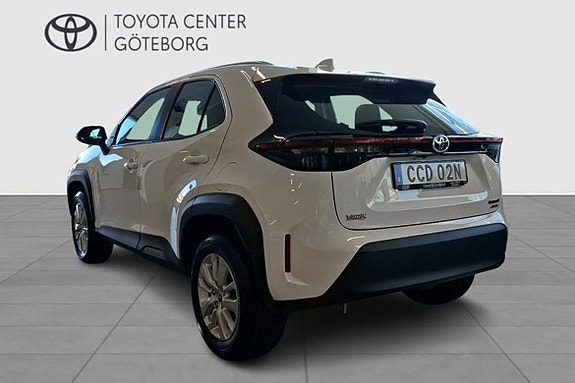 Toyota Yaris Cross 4 of 12