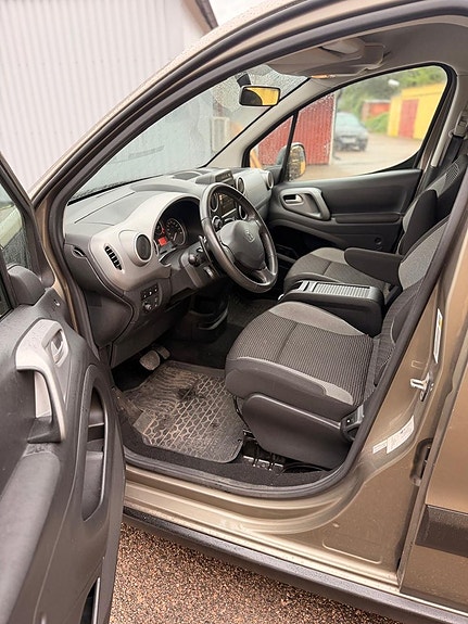 Peugeot Partner Tepee 11 of 20