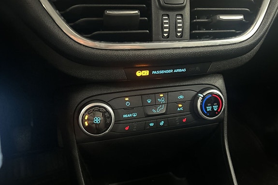 Ford Fiesta 10 of 17