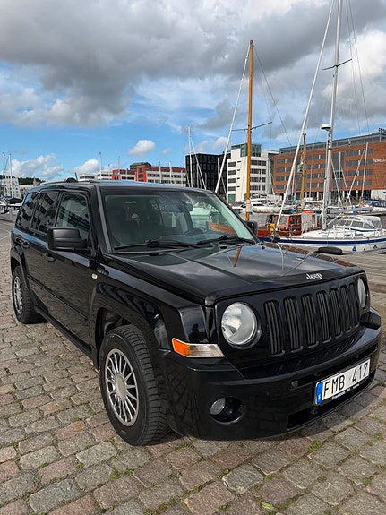 Jeep Patriot 3 of 9